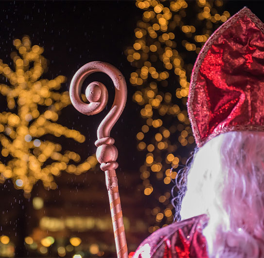 Fête de Saint-Nicolas à Nancy, un moment magique entre traditions et festivités.